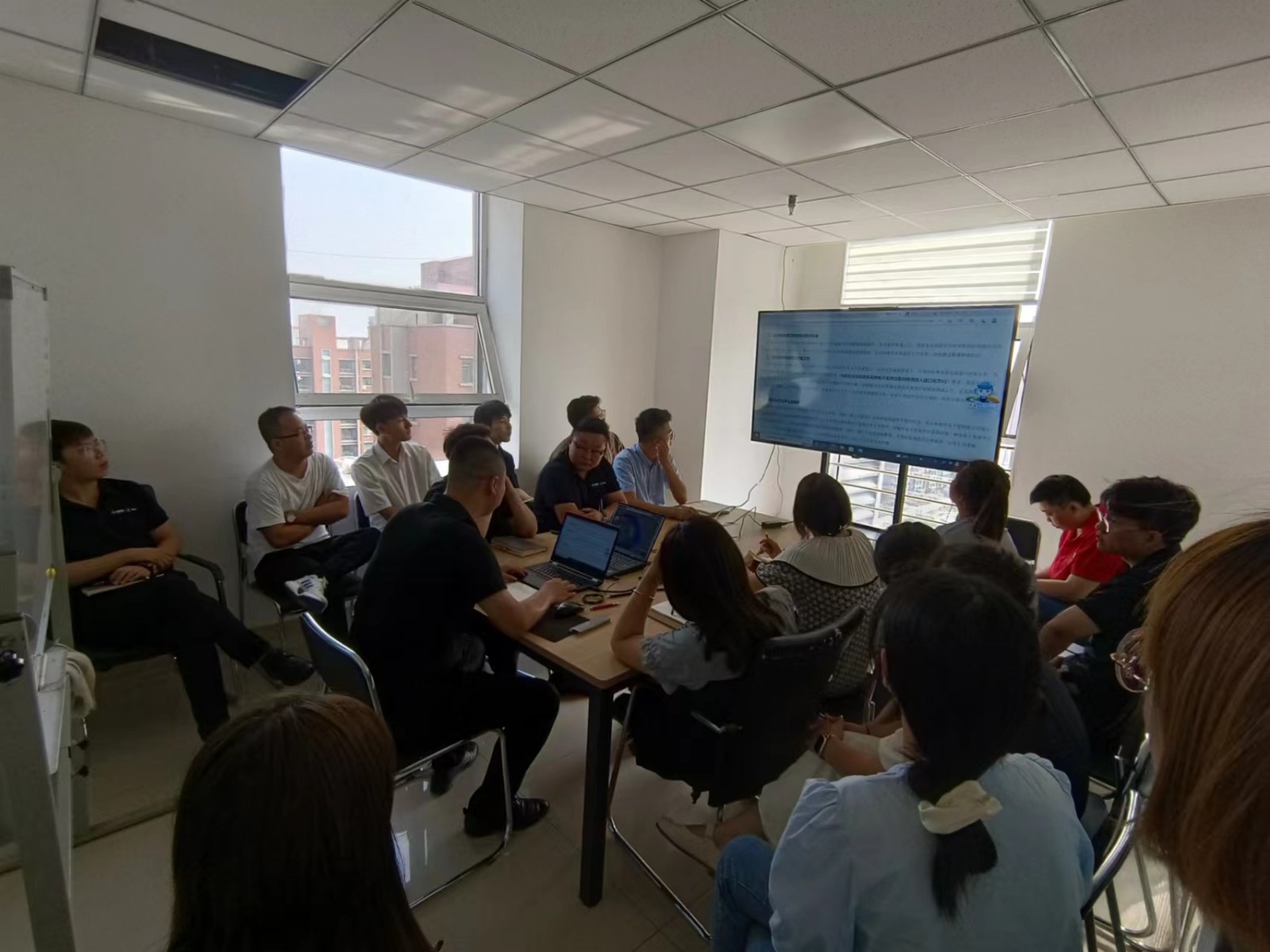 ag�ٷ���վ����ְԱ������ѵ